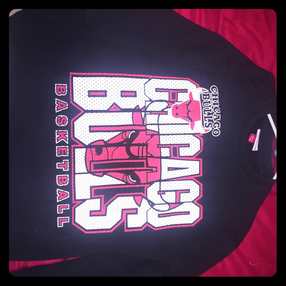 Chicago bulls crew neck